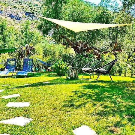 The Secret Garden At Villa Georgia Kalamata Exterior foto