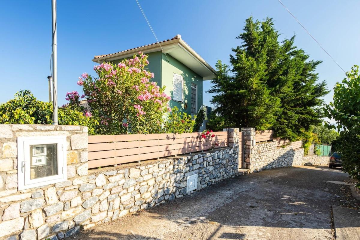 The Secret Garden At Villa Georgia Kalamata Exterior foto
